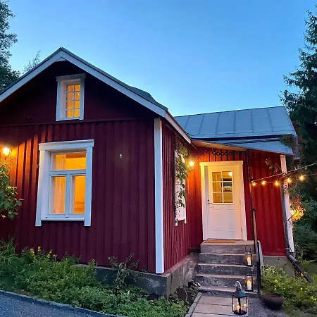 Villa Torppa, Puusauna Ja Ulkoporeallas *