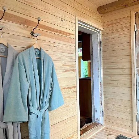 Torppa, Puusauna Ja Ulkoporeallas Villa